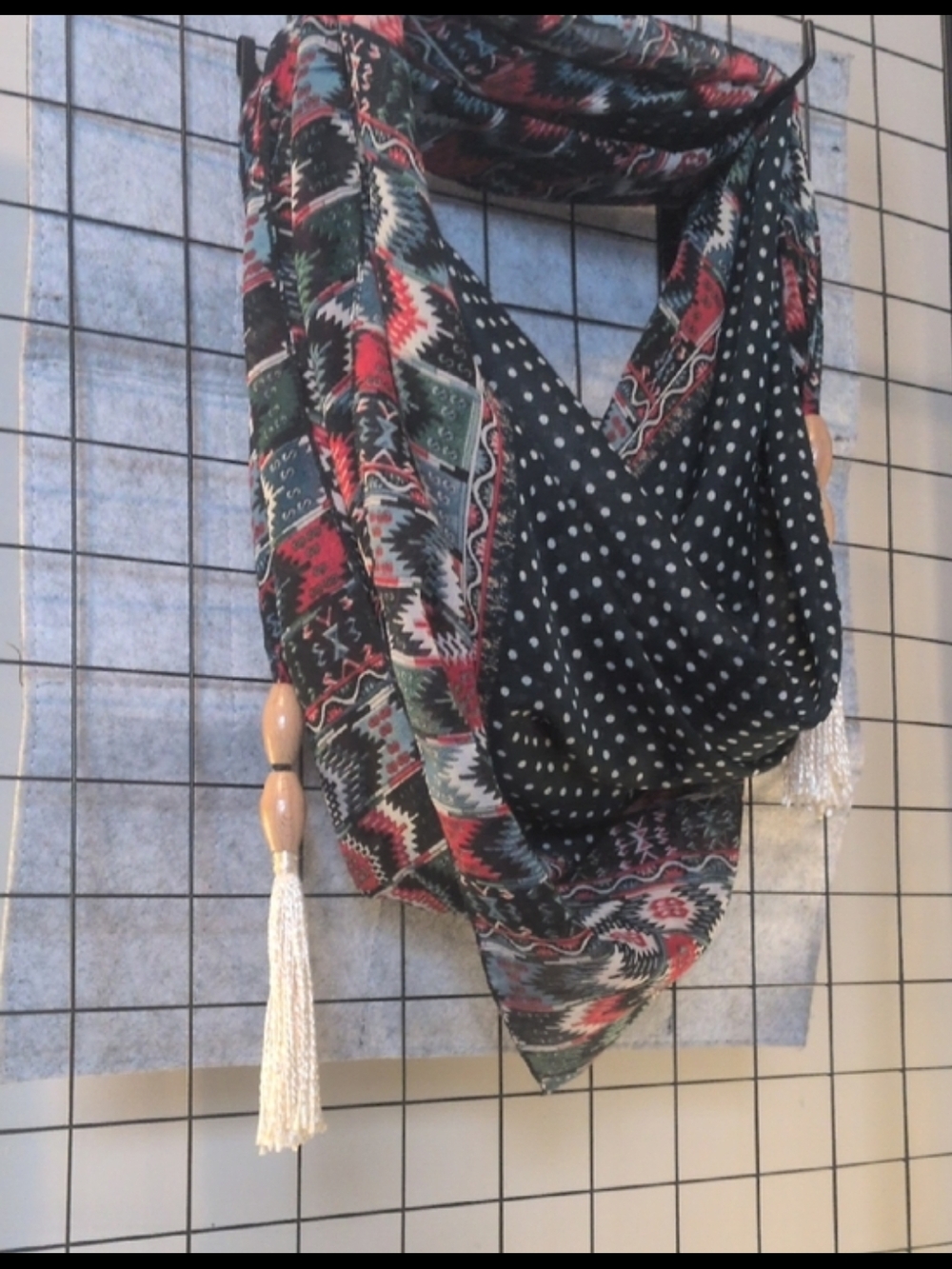 Handmade In Turkey Patterned Women's Scarf - Picture 3 of 3